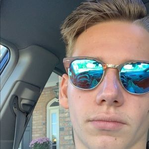 Meet your Posher, Nathan